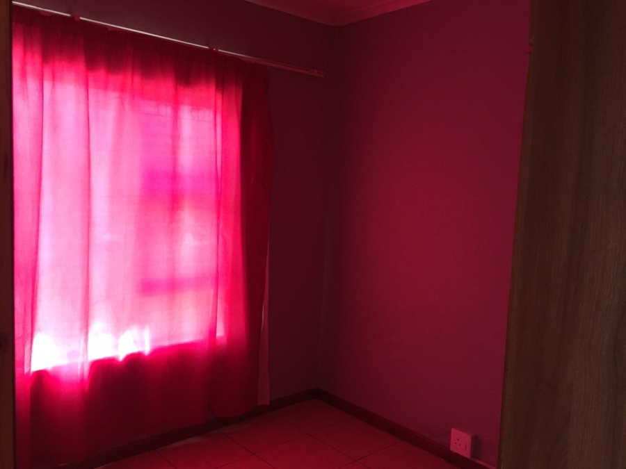 To Let 3 Bedroom Property for Rent in Amalinda Eastern Cape